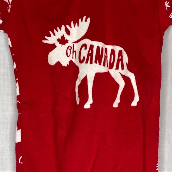 Oh Canada Moose Unisex One Piece Red Bodysuit 6-12 - Picture 2 of 5